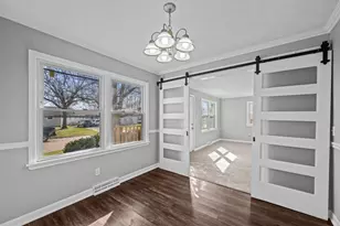 131 40th Ave, East Moline, IL 61244 - Photo 7