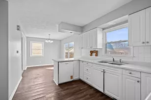 131 40th Ave, East Moline, IL 61244 - Photo 13