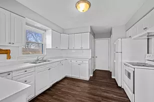 131 40th Ave, East Moline, IL 61244 - Photo 11