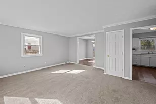 131 40th Ave, East Moline, IL 61244 - Photo 5