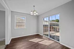 131 40th Ave, East Moline, IL 61244 - Photo 9