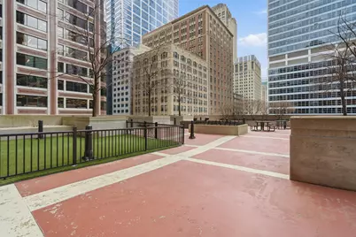 212 W Washington Street #906, Chicago, IL 60606 - Photo 13