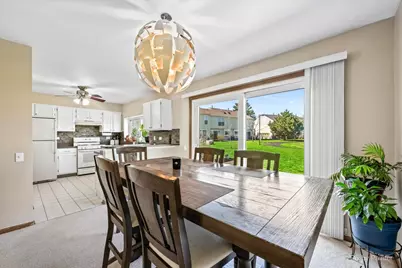 20 N Oltendorf Road, Streamwood, IL 60107 - Photo 7