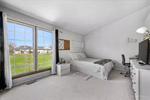 20 N Oltendorf Rd, Streamwood, IL 60107 - Photo 11