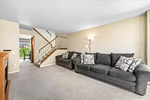 20 N Oltendorf Rd, Streamwood, IL 60107 - Photo 3