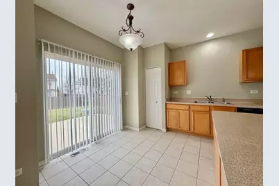 2479 Montclair Lane, Montgomery, IL 60538 - Photo 7