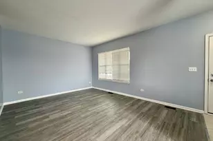 2479 Montclair Ln, Montgomery, IL 60538 - Photo 3