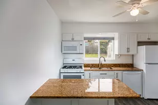 7607 Hickory Rd, Wonder Lake, IL 60097 - Photo 9