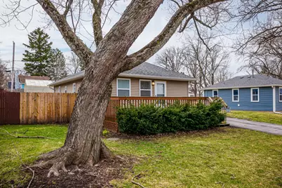 7607 Hickory Road, Wonder Lake, IL 60097 - Photo 5