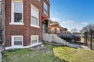 4923 W Concord Pl, Chicago, IL 60639 - Photo 3