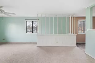 119 Brewster Ct, Bloomingdale, IL 60108 - Photo 7
