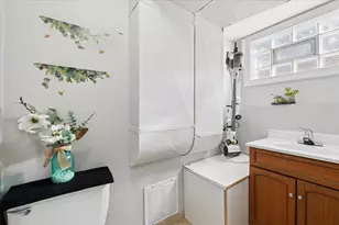 3124 Madison St, Bellwood, IL 60104 - Photo 15