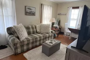 206 Oak St, Elgin, IL 60123 - Photo 5