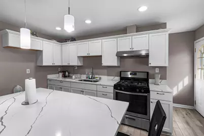 3009 Pleasant View Avenue, Rockford, IL 61108 - Photo 5