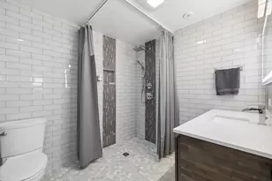 6922 Sierra Dr, Darien, IL 60561 - Photo 15