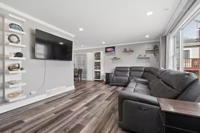 6922 Sierra Drive, Darien, IL 60561 - Photo 3