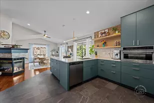 906 Bristol St, Pingree Grove, IL 60140 - Photo 11