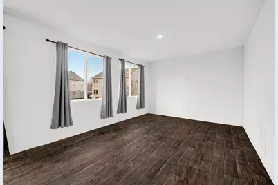 2155 Greenview Drive, Woodstock, IL 60098 - Photo 9