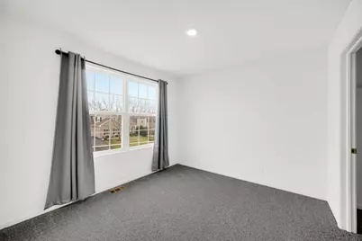 2155 Greenview Drive, Woodstock, IL 60098 - Photo 17