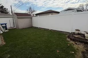 1643 Sycamore St, Des Plaines, IL 60018 - Photo 25