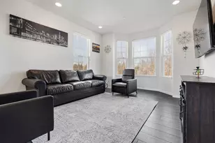 4320 Monroe Ave, Naperville, IL 60564 - Photo 3