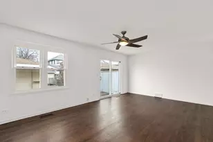 285 E 1st St, Elmhurst, IL 60126 - Photo 5