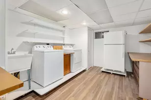 285 E 1st St, Elmhurst, IL 60126 - Photo 17