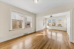 2817 Wenonah Ave, Berwyn, IL 60402 - Photo 3