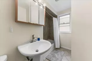 2817 Wenonah Ave, Berwyn, IL 60402 - Photo 5