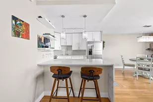 655 W Irving Park Rd, Chicago, IL 60613 - Photo 9