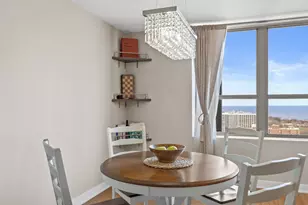 655 W Irving Park Rd, Chicago, IL 60613 - Photo 31