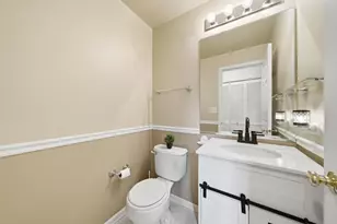 2021 Cypress Ct, Glendale Heights, IL 60139 - Photo 7