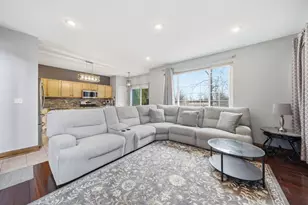 2021 Cypress Ct, Glendale Heights, IL 60139 - Photo 9