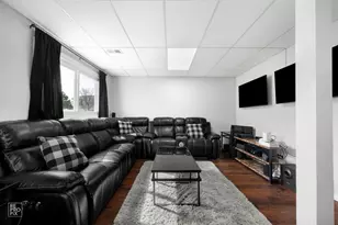 185 Harding Dr, Glendale Heights, IL 60139 - Photo 13