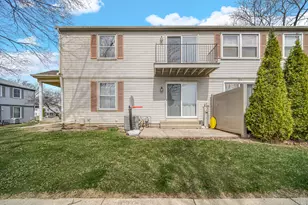 611 Kendall Ct, Schaumburg, IL 60194 - Photo 23