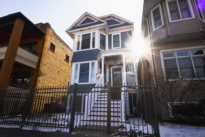 1833 W Cuyler Avenue, Chicago, IL 60613 - Photo 1
