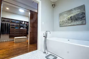 1833 W Cuyler Ave, Chicago, IL 60613 - Photo 41