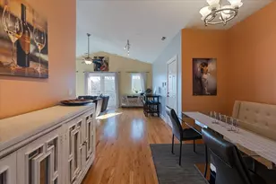 5036 N Lockwood Ave, Chicago, IL 60630 - Photo 7