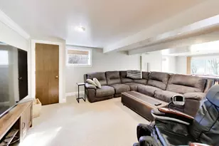 924 Glen Oak Dr, Sleepy Hollow, IL 60118 - Photo 35