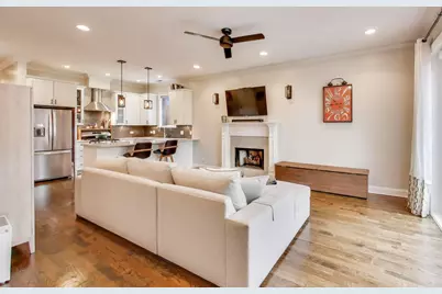 857 N Hermitage Avenue #2, Chicago, IL 60622 - Photo 5