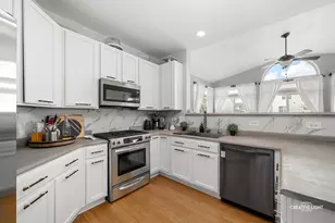 [Address not provided], Plainfield, IL 60544 - Photo 3