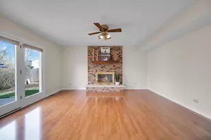 1641 Lois Ann Ln, Naperville, IL 60563 - Photo 17