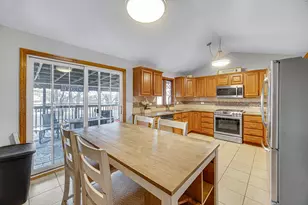 624 Driftwood Ave, Romeoville, IL 60446 - Photo 11