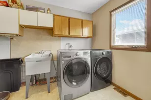 624 Driftwood Ave, Romeoville, IL 60446 - Photo 25