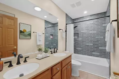 557 Ingalton Avenue, West Chicago, IL 60185 - Photo 23