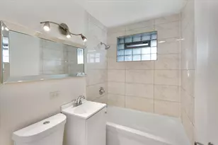 321 Onarga St, Park Forest, IL 60466 - Photo 17