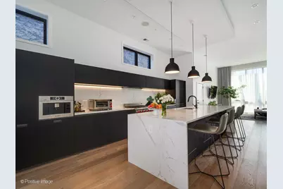 1537 W Pearson Street #2, Chicago, IL 60642 - Photo 3