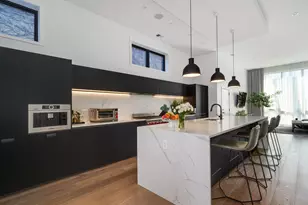 1537 W Pearson St, Chicago, IL 60642 - Photo 3