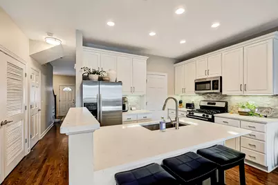 210 N Cass Avenue #6, Westmont, IL 60559 - Photo 9