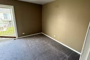 420 Meadow Green Ln, Round Lake Beach, IL 60073 - Photo 7